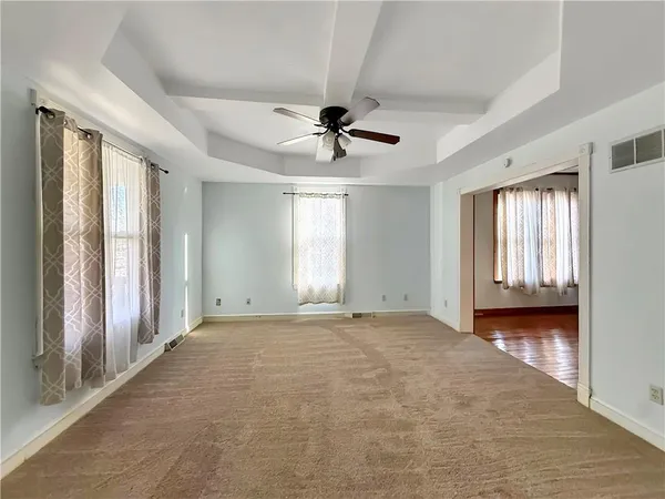 $259,900 | 1318 South St Louis Street, Concordia, MO 64020