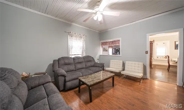 $155,000 | 687 Salem Avenue, Rolla, MO 65401