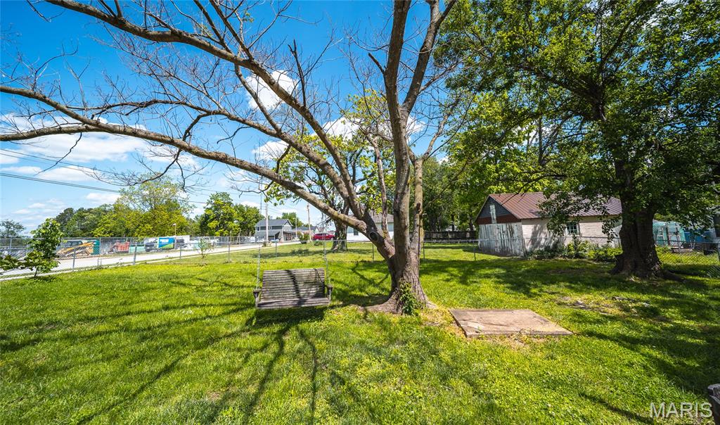 687 Salem Avenue Rolla, MO 65401 - Photo 4 of 26