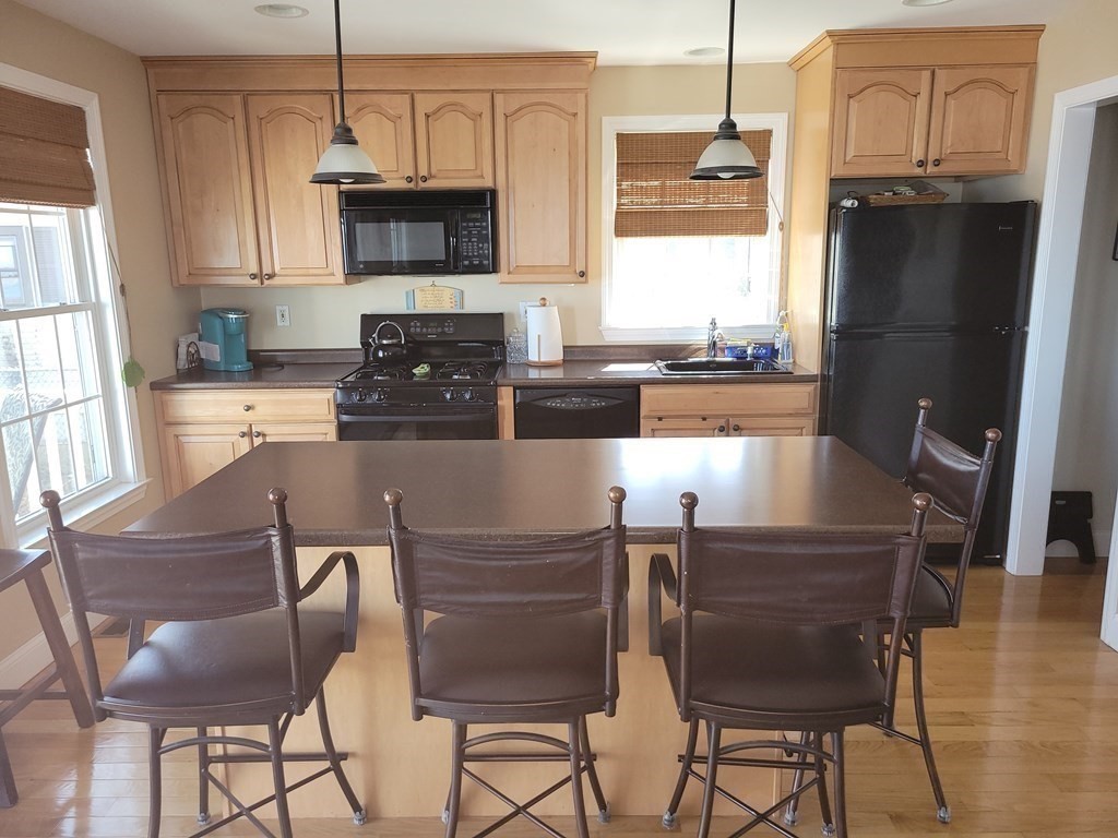 26 Shannon Street Fall River, MA 02721 - Photo 5 of 27 Gallery Image 5