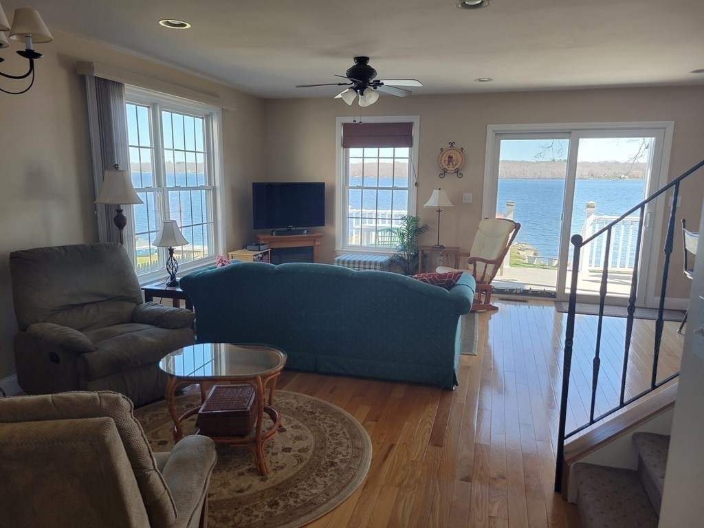 26 Shannon Street Fall River, MA 02721 - Photo 7 of 27 Gallery Image 7