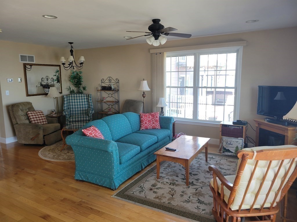 26 Shannon Street Fall River, MA 02721 - Photo 8 of 27 Gallery Image 8