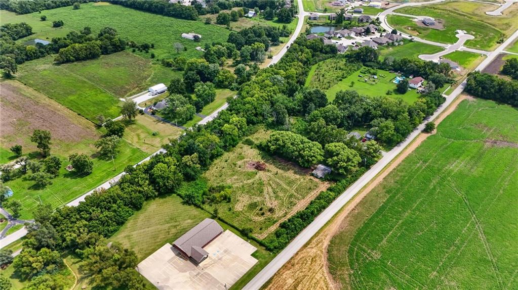21405 South Harper Road Peculiar, MO 64078 - Photo 41 of 45 Gallery Image 41