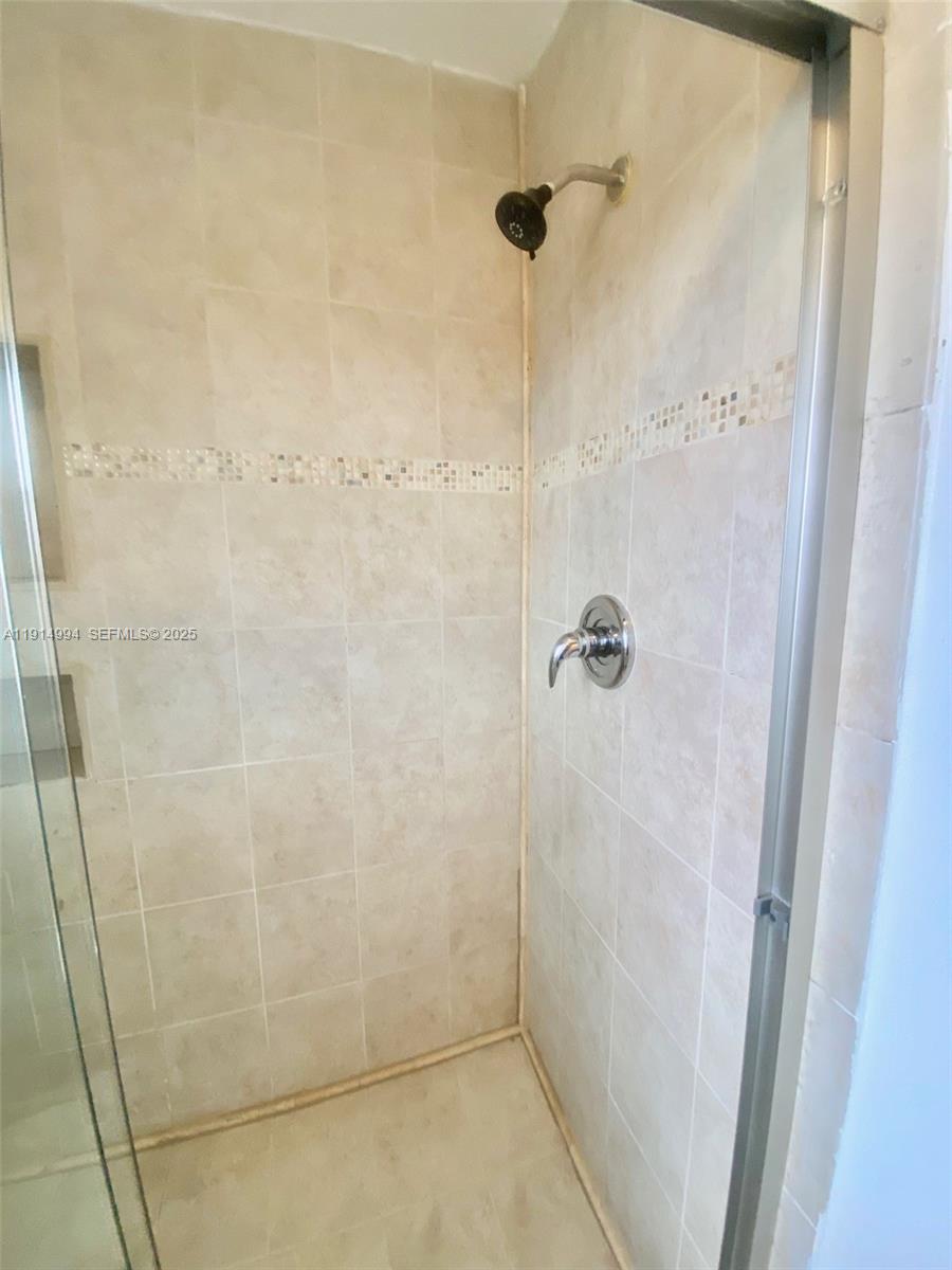 6568 Southwest 41st Place, Unit 151 Davie, FL 33314 - Photo 32 of 65