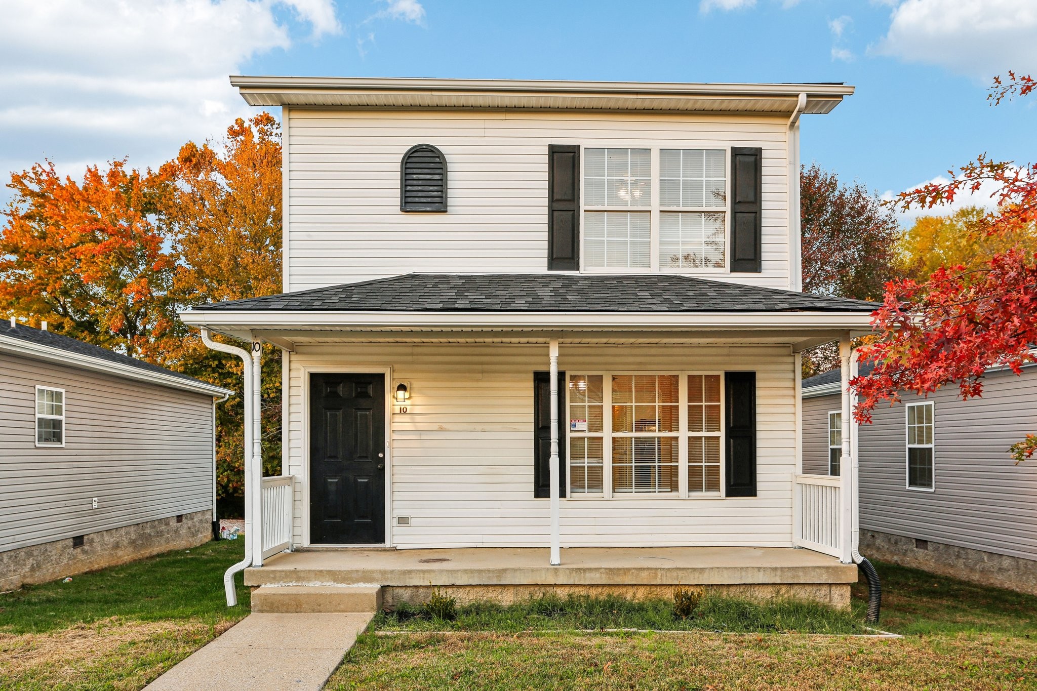 2607 Landrum Court Springfield, TN 37172 - Photo 1 of 30 a front view of a house with a yard