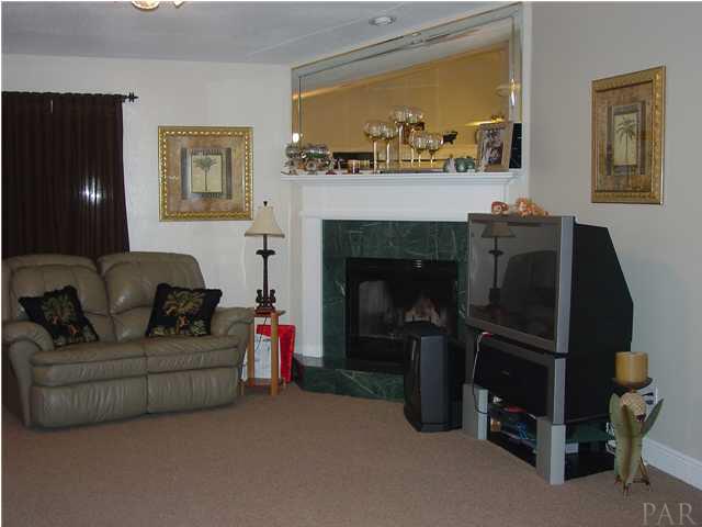 5237 Morgan Ridge Drive Milton, FL 32570 - Photo 4 of 6 Gallery Image 4