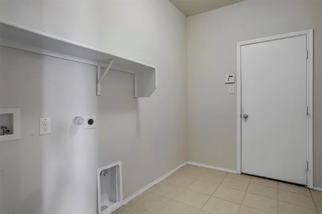 $2,100 | 3132 Layla Creek Drive, Little Elm, TX 75068