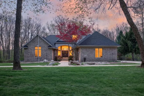$995,500 | 4929 Country Lane, Jackson, MI 49201
