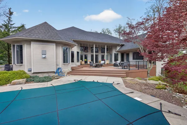 $995,500 | 4929 Country Lane, Jackson, MI 49201
