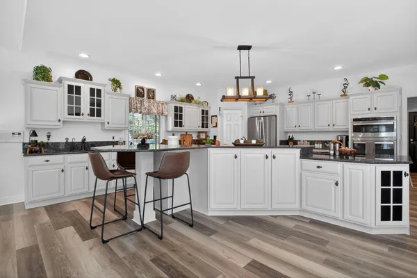$995,500 | 4929 Country Lane, Jackson, MI 49201