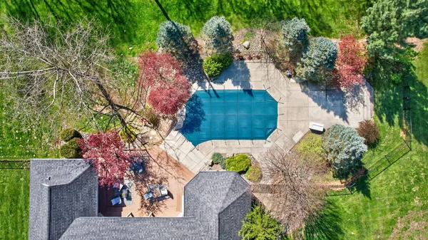 $995,500 | 4929 Country Lane, Jackson, MI 49201