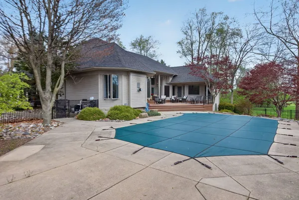 $995,500 | 4929 Country Lane, Jackson, MI 49201