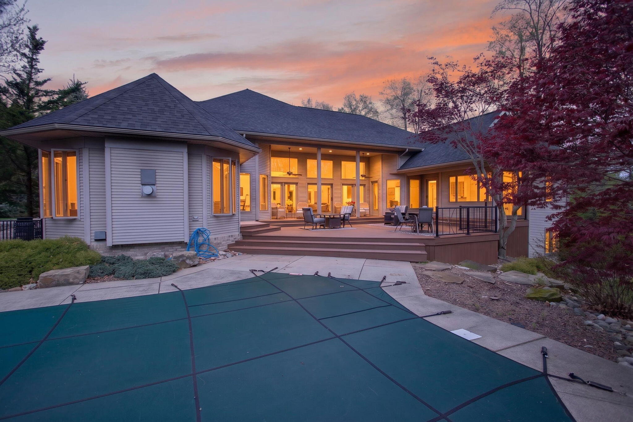 4929 Country Lane Jackson, MI 49201 - Photo 74 of 78 89-web-or-mls-0N0A6854#twilight