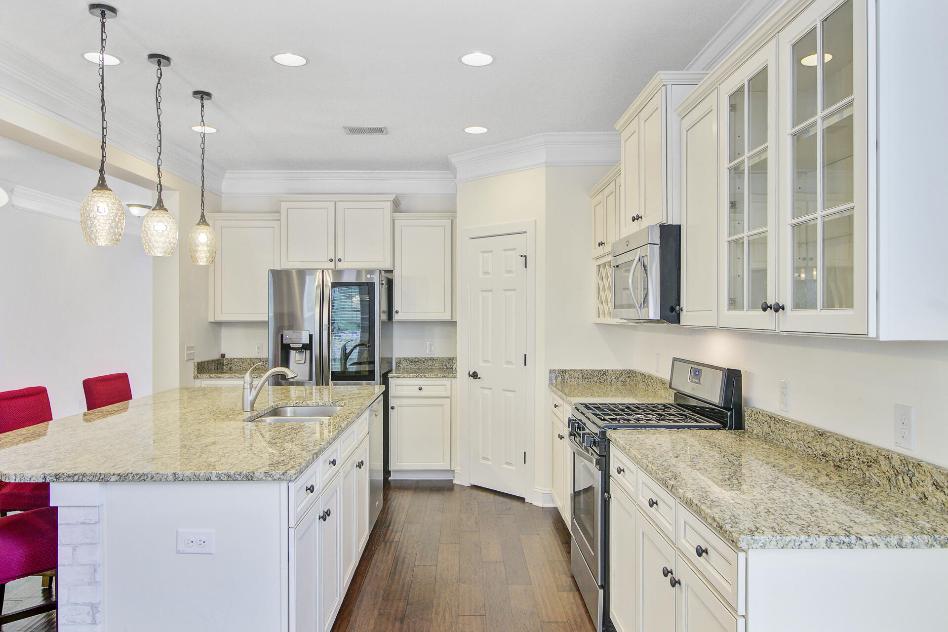 746 Goodlet Circle Charleston, SC 29412 - Photo 22 of 50 746 Goodleg Circle Kitchen 2
