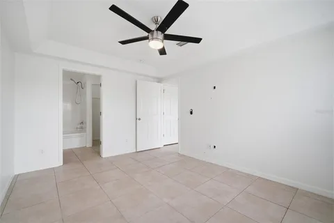$379,000 | 10604 Lakeside Vista Drive, Riverview, FL 33569