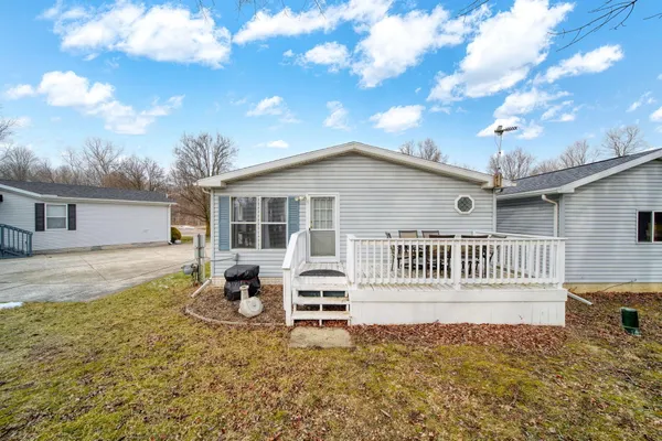 $72,500 | 809 Missouri River Drive, Adrian, MI 49221