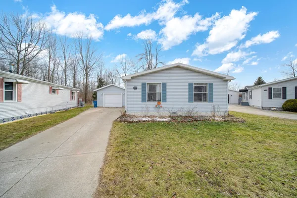 $72,500 | 809 Missouri River Drive, Adrian, MI 49221