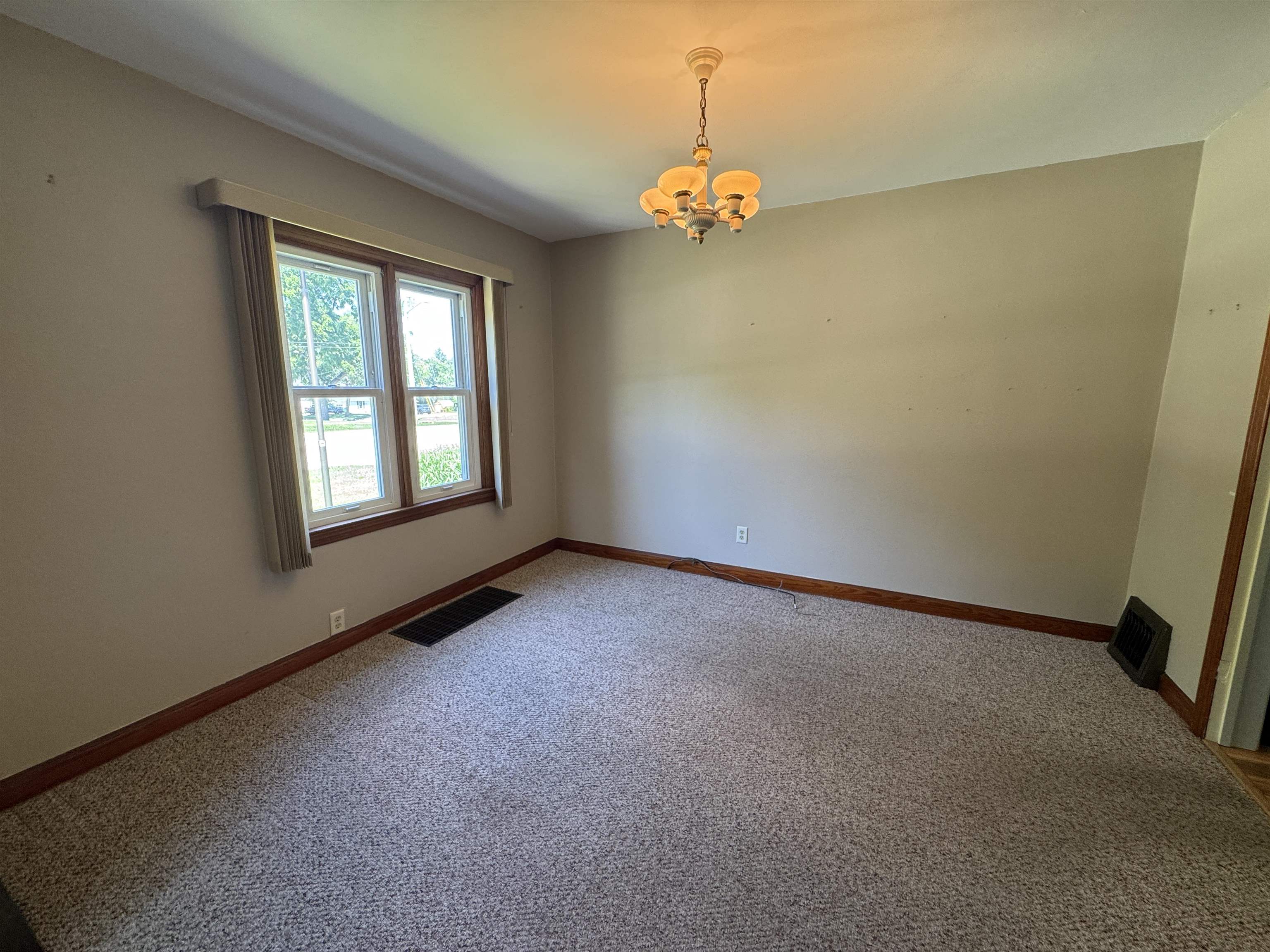 971 Metomen Street Ripon, WI 54971 - Photo 8 of 29