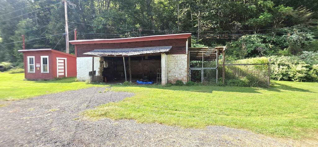 228 Rod And Gun Club Road Davidsville, PA 15928 - Photo 13 of 41 Gallery Image 13
