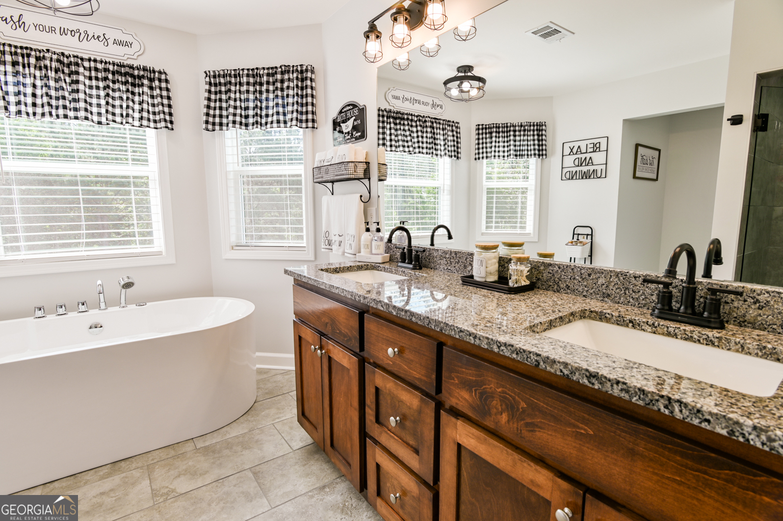 1621 Dixie Road Covington, GA 30014 - Photo 31 of 67