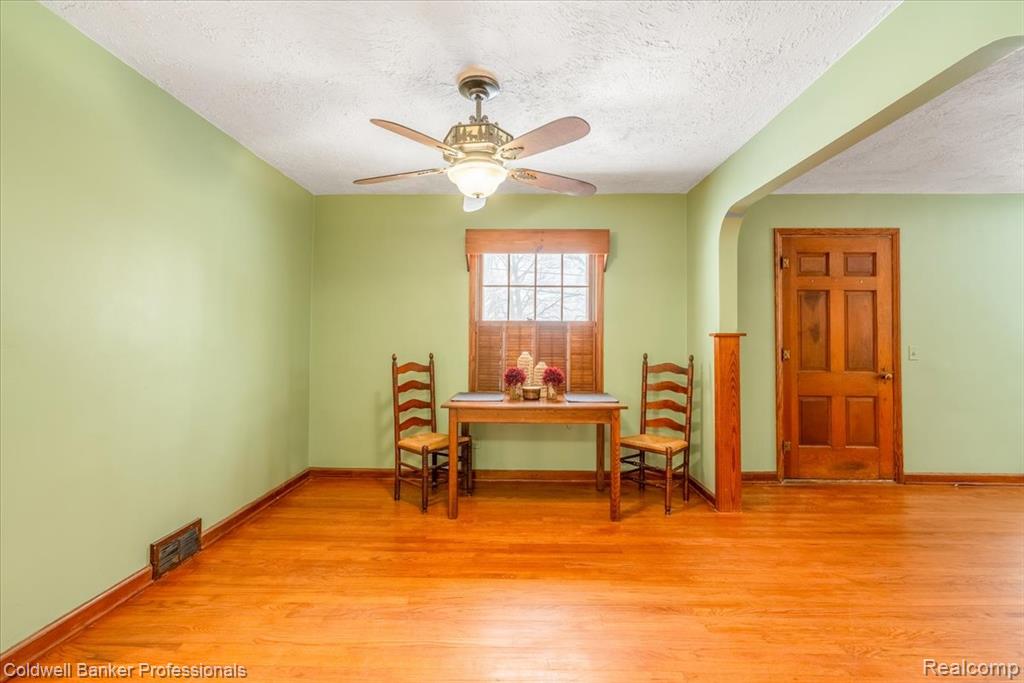 10485 Willis Road Willis, MI 48191 - Photo 12 of 32 Gallery Image 12