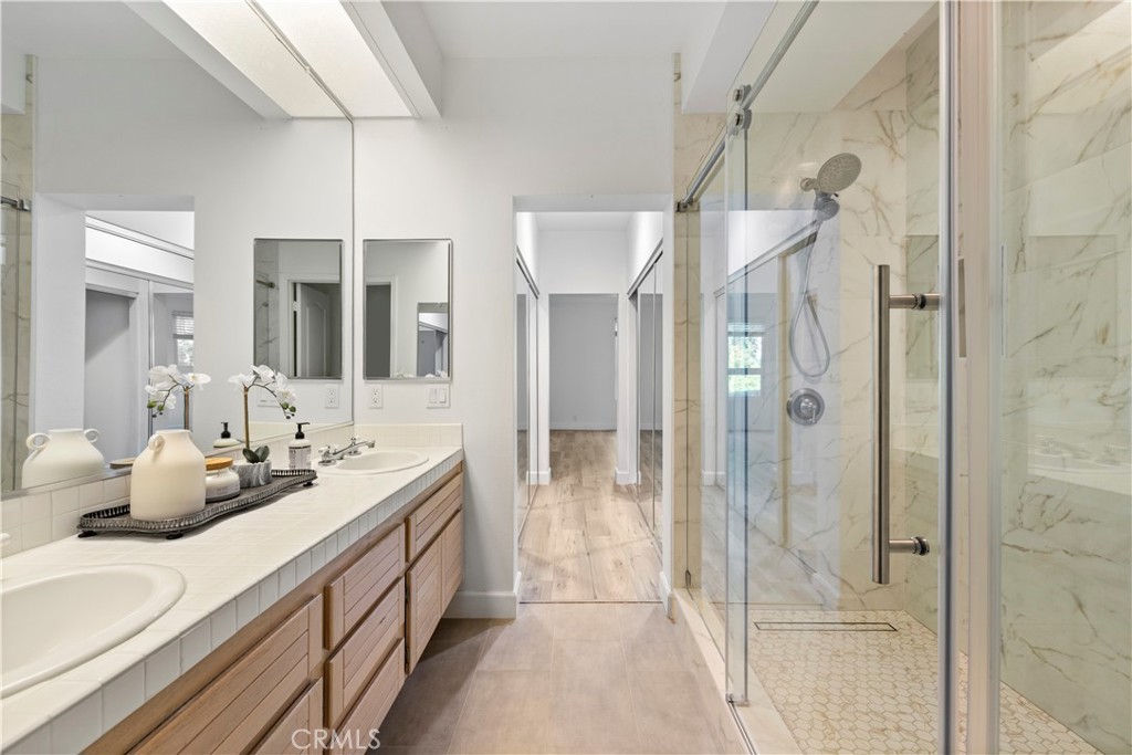 43 Auburn Aisle Irvine, CA 92612 - Photo 13 of 19 Beautiful primary bathroom.