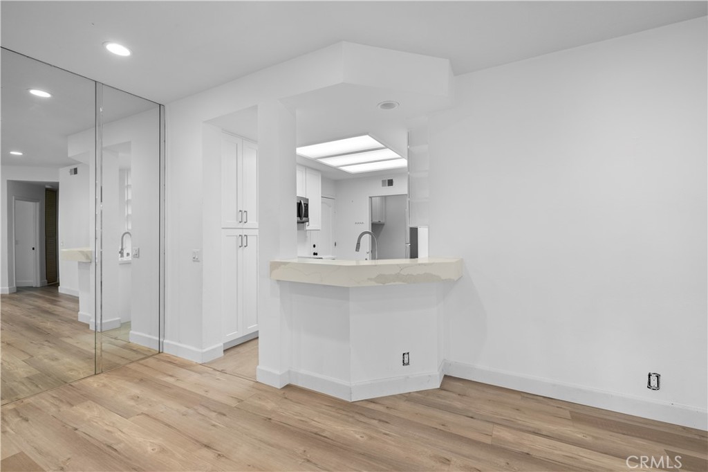 43 Auburn Aisle Irvine, CA 92612 - Photo 6 of 19