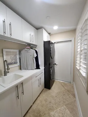 $1,650,000 | 6879 Northwest 65th Terrace, Parkland, FL 33067