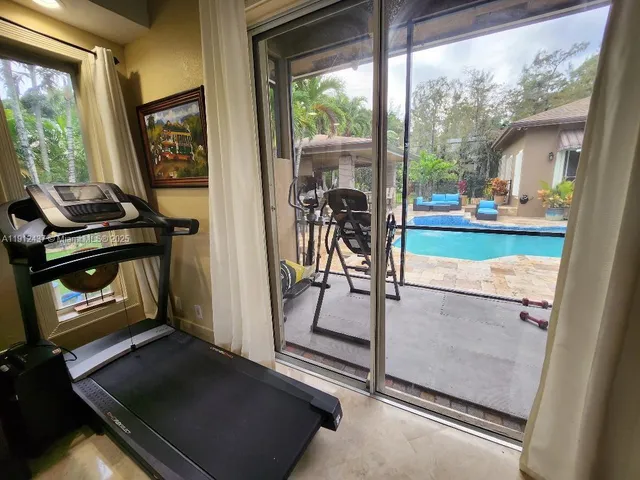 $1,650,000 | 6879 Northwest 65th Terrace, Parkland, FL 33067