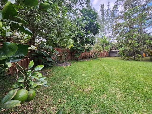 $1,650,000 | 6879 Northwest 65th Terrace, Parkland, FL 33067