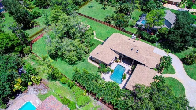 $1,650,000 | 6879 Northwest 65th Terrace, Parkland, FL 33067