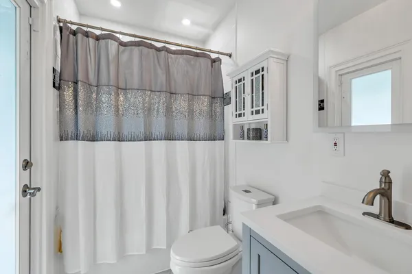 $935,000 | 1920 Northeast 57th Street, Fort Lauderdale, FL 33308