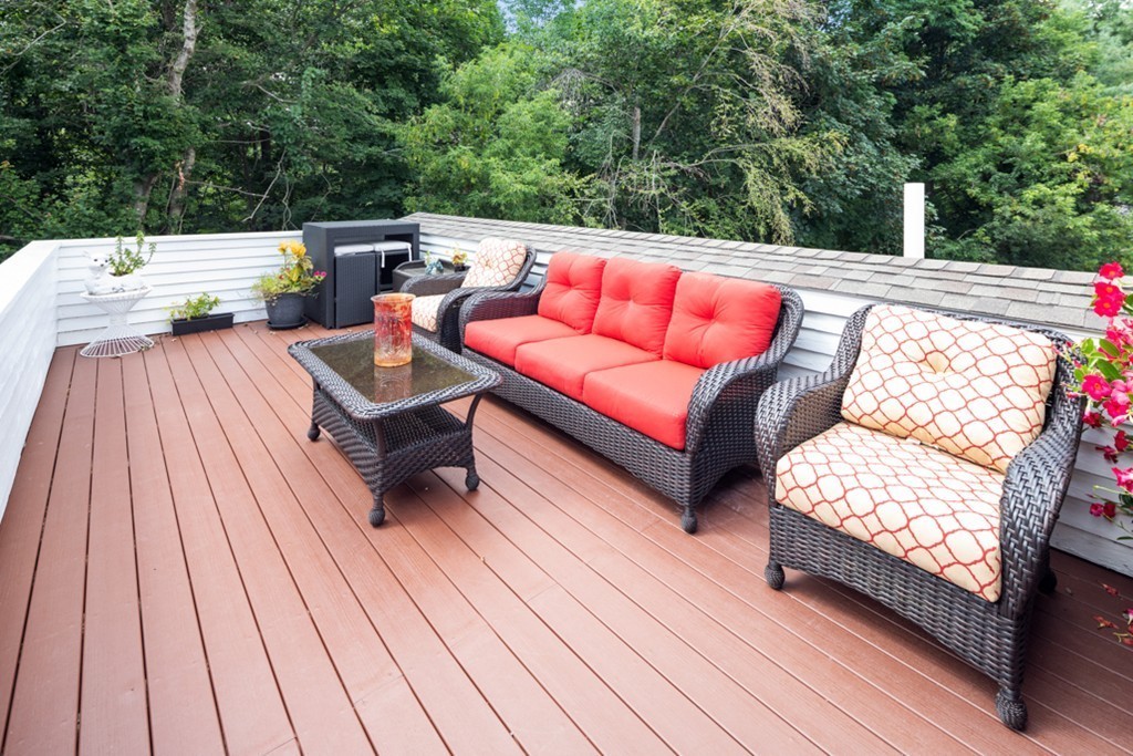 1193 Main Street, Unit D1 Hingham, MA 02043 - Photo 19 of 34 a terrace view with seating space