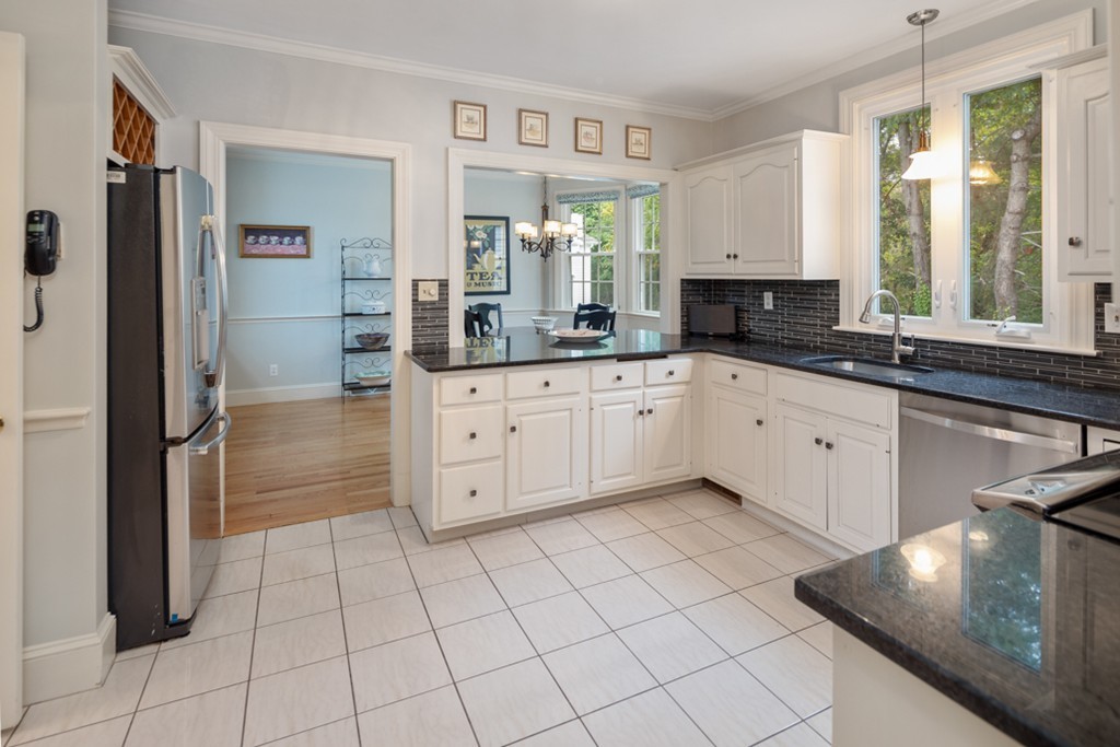 1193 Main Street, Unit D1 Hingham, MA 02043 - Photo 8 of 34