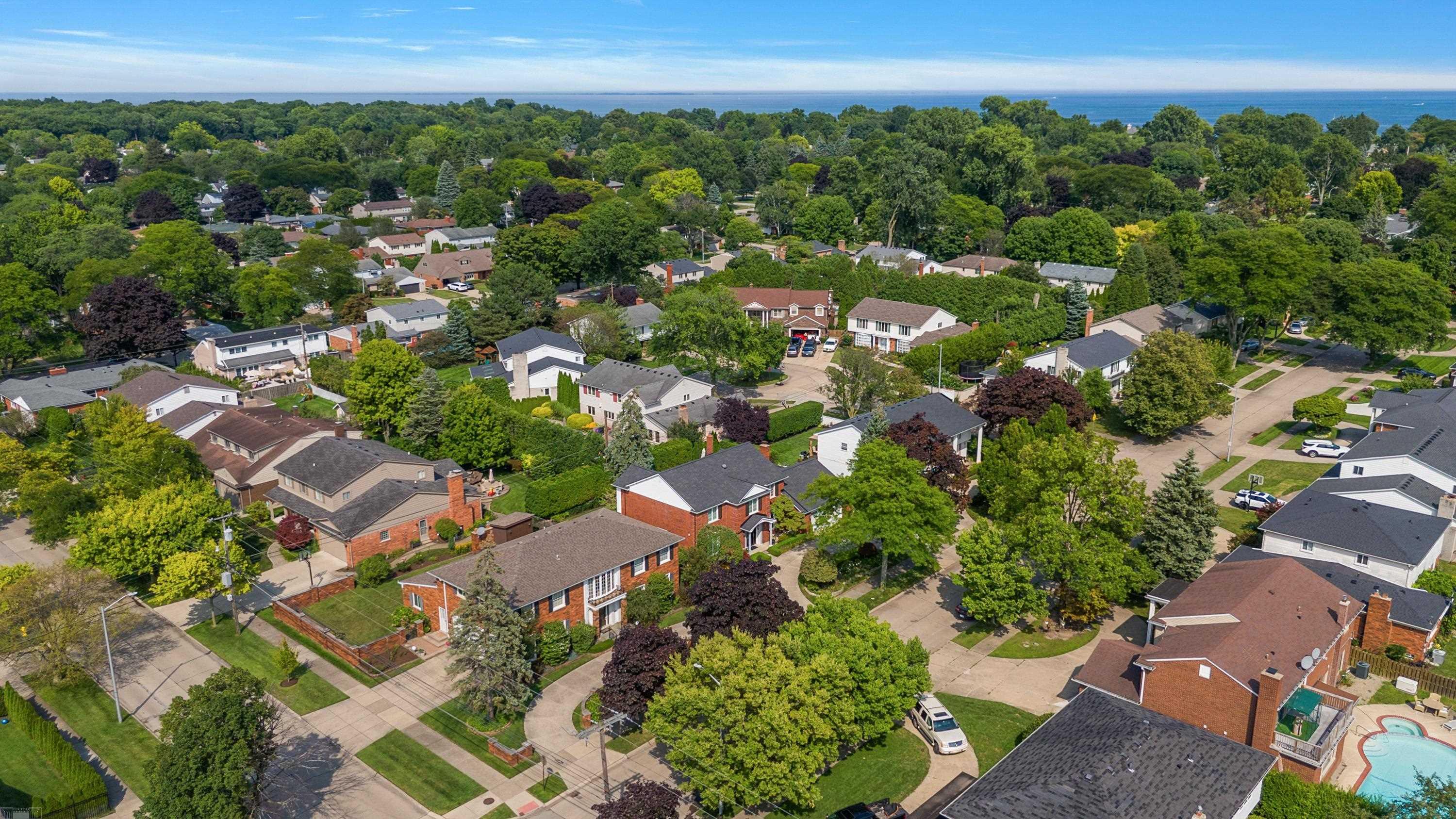 656 Canterbury Road Grosse Pointe, MI 48236 - Photo 67 of 77 50151523-a54293ee-1b5b-43ed-8cca-cec0b43fe338.JPG