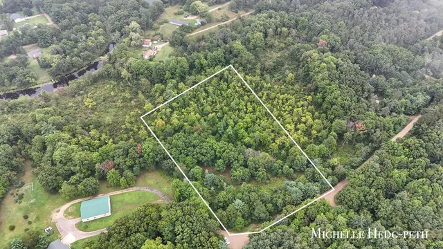 $135,000 | Spruce Hollow Drive, Unit PARCEL B, Middleville, MI 49333
