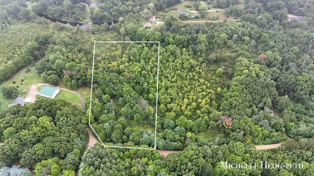 $135,000 | Spruce Hollow Drive, Unit PARCEL B, Middleville, MI 49333