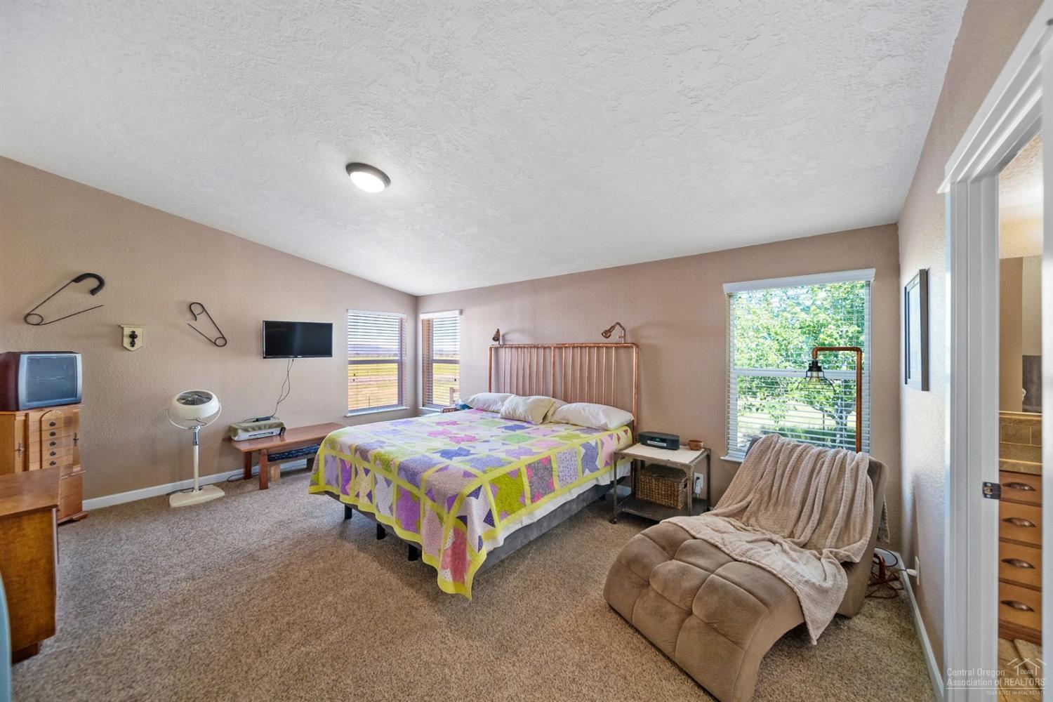 14724 Southwest Riggs Road Powell Butte, OR 97753 - Photo 14 of 25 Additional Photo