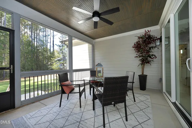 a close view of sink and tap