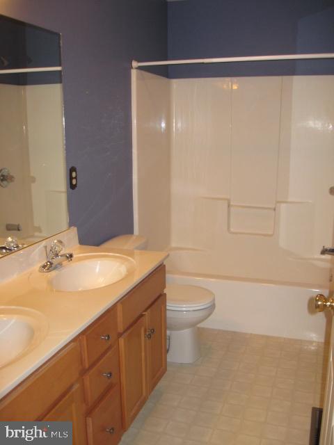 648 Chickadee Drive Lititz, PA 17543 - Photo 26 of 39 Gallery Image 26