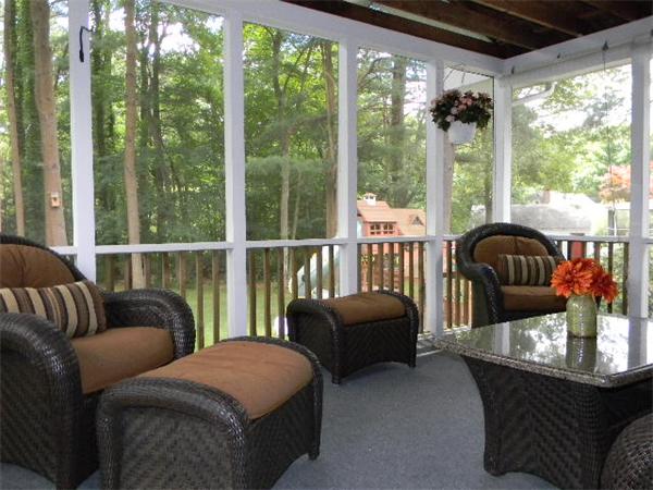 17 Williams Road North Reading, MA 01864 - Photo 7 of 16 Gallery Image 7