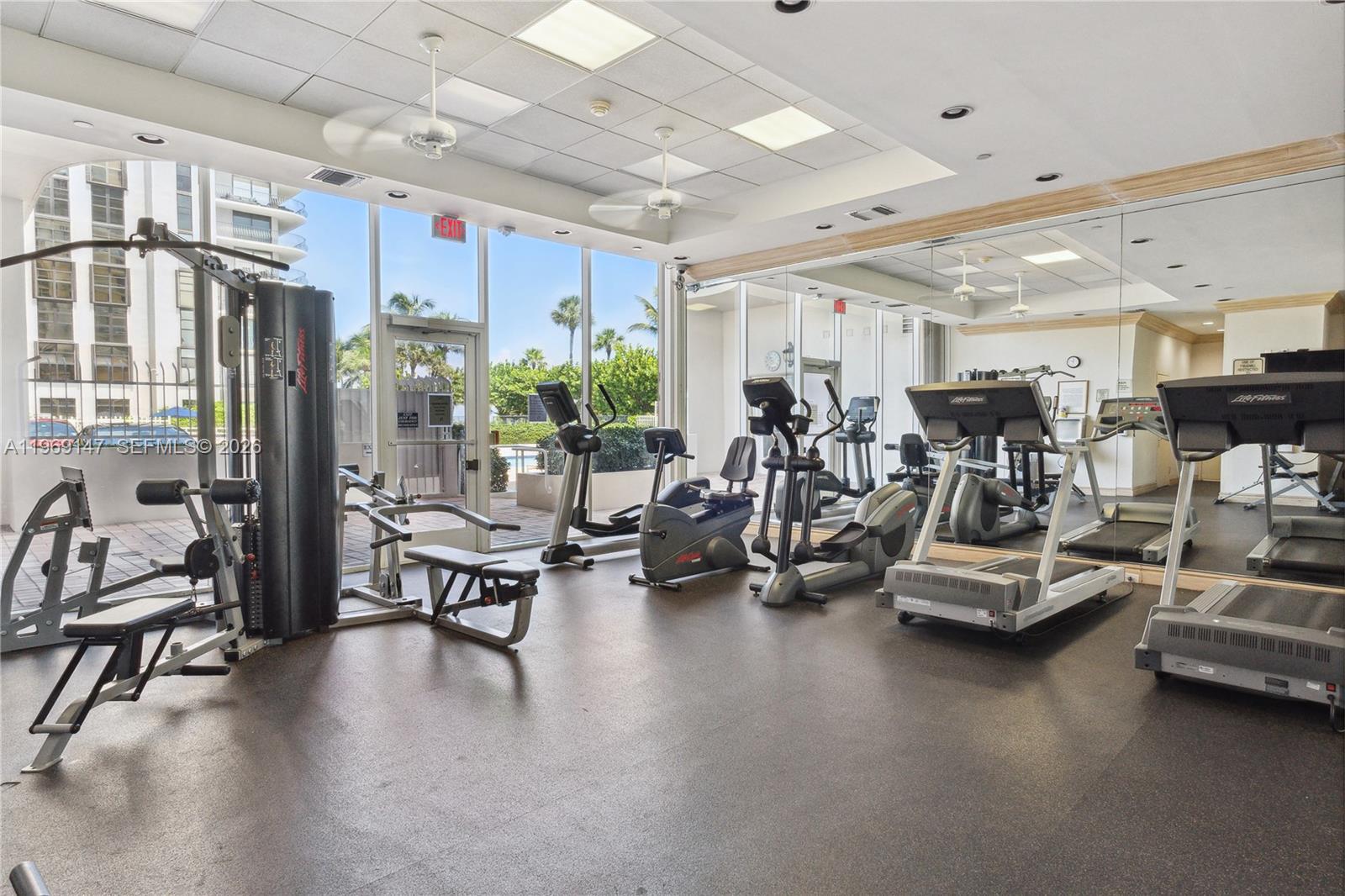 8855 Collins Avenue, Unit 4B Surfside, FL 33154 - Photo 25 of 32