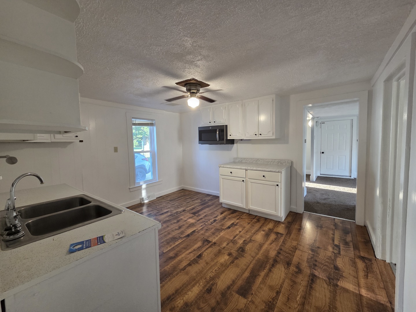 19550 Fellows Road Morrison, IL 61270 - Photo 5 of 19