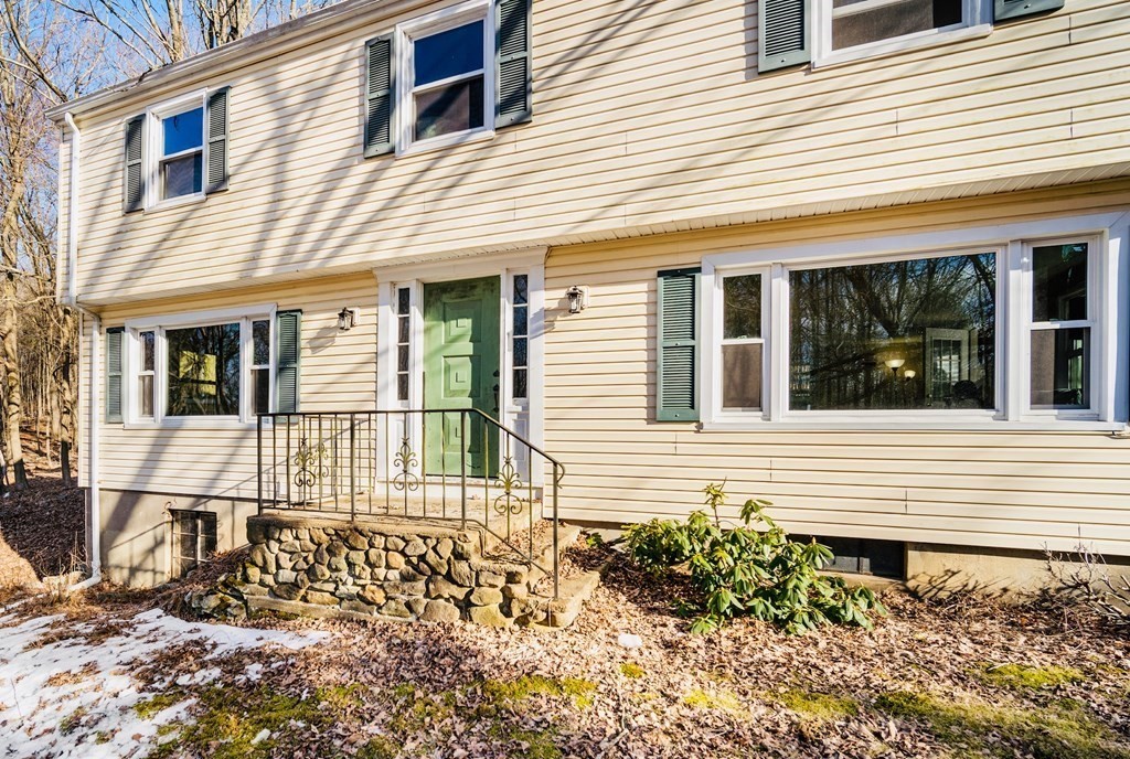 54 Mountain Road Wilbraham, MA 01095 - Photo 1 of 27 Gallery Image 1