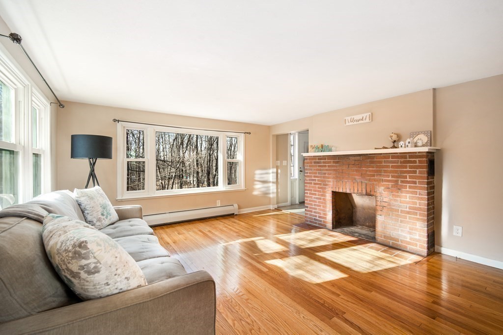 54 Mountain Road Wilbraham, MA 01095 - Photo 12 of 27 Gallery Image 12