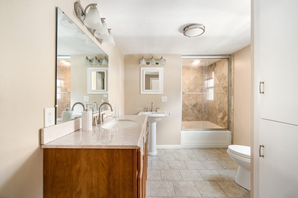 54 Mountain Road Wilbraham, MA 01095 - Photo 6 of 27 Gallery Image 6