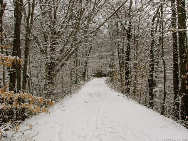 $1,900,000 | 12 Bowhay Hill Road, Branford, CT 06405