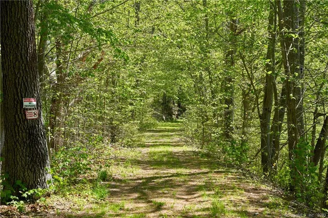 $1,900,000 | 12 Bowhay Hill Road, Branford, CT 06405