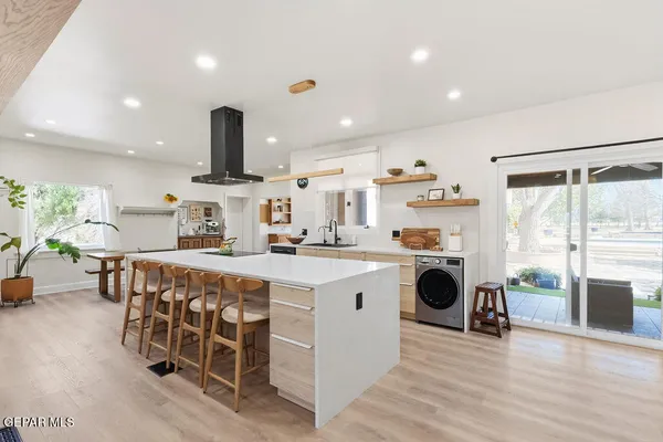 $1,690,000 | 300 Rosemont Drive, El Paso, TX 79922