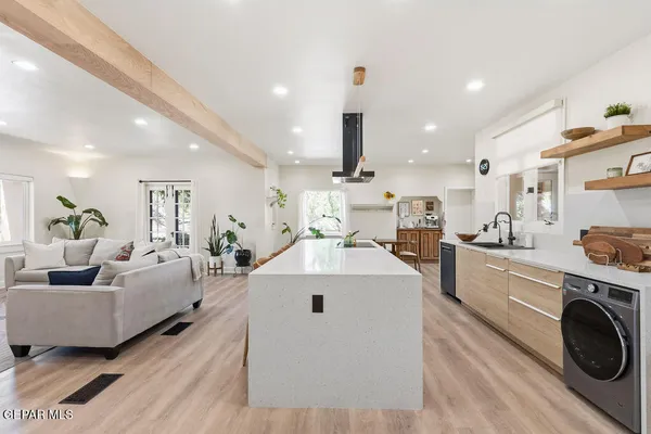 $1,690,000 | 300 Rosemont Drive, El Paso, TX 79922